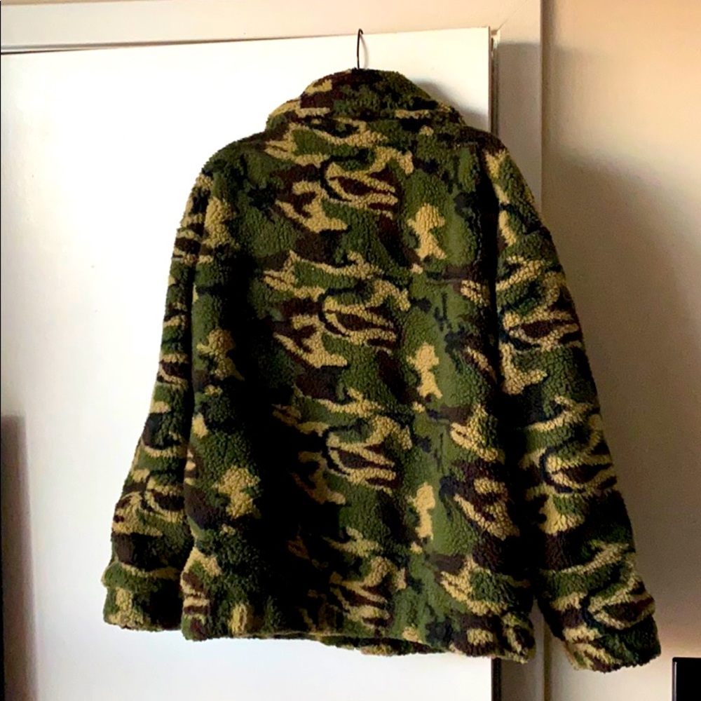 Teddy Jacket - Picture 2 of 3
